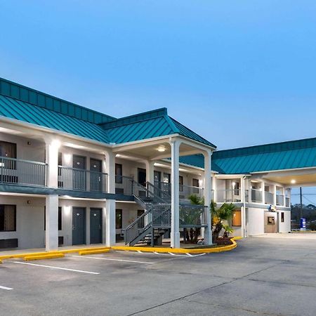 Baymont By Wyndham Biloxi - Ocean Springs Motel Екстериор снимка