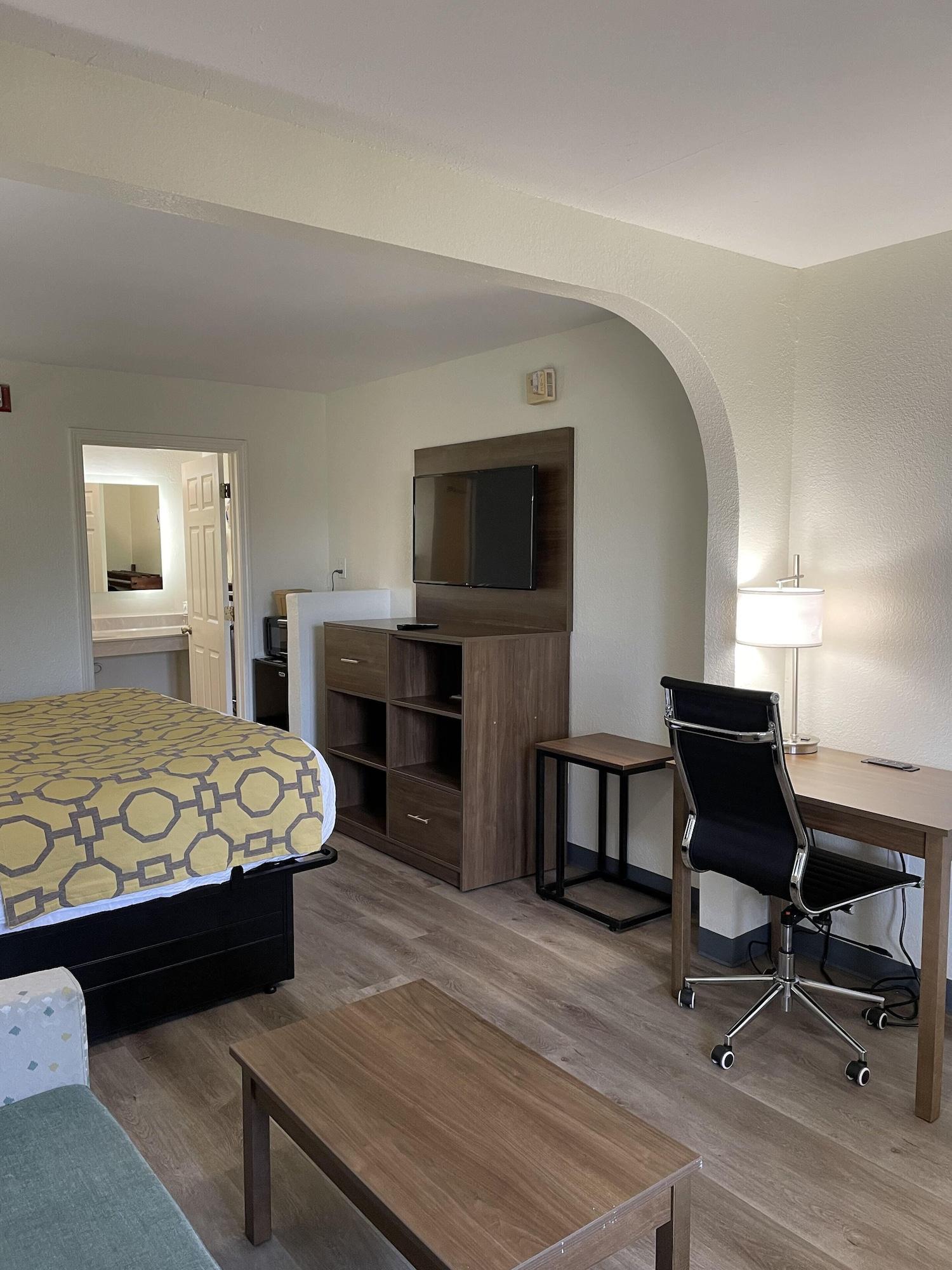 Baymont By Wyndham Biloxi - Ocean Springs Motel Екстериор снимка