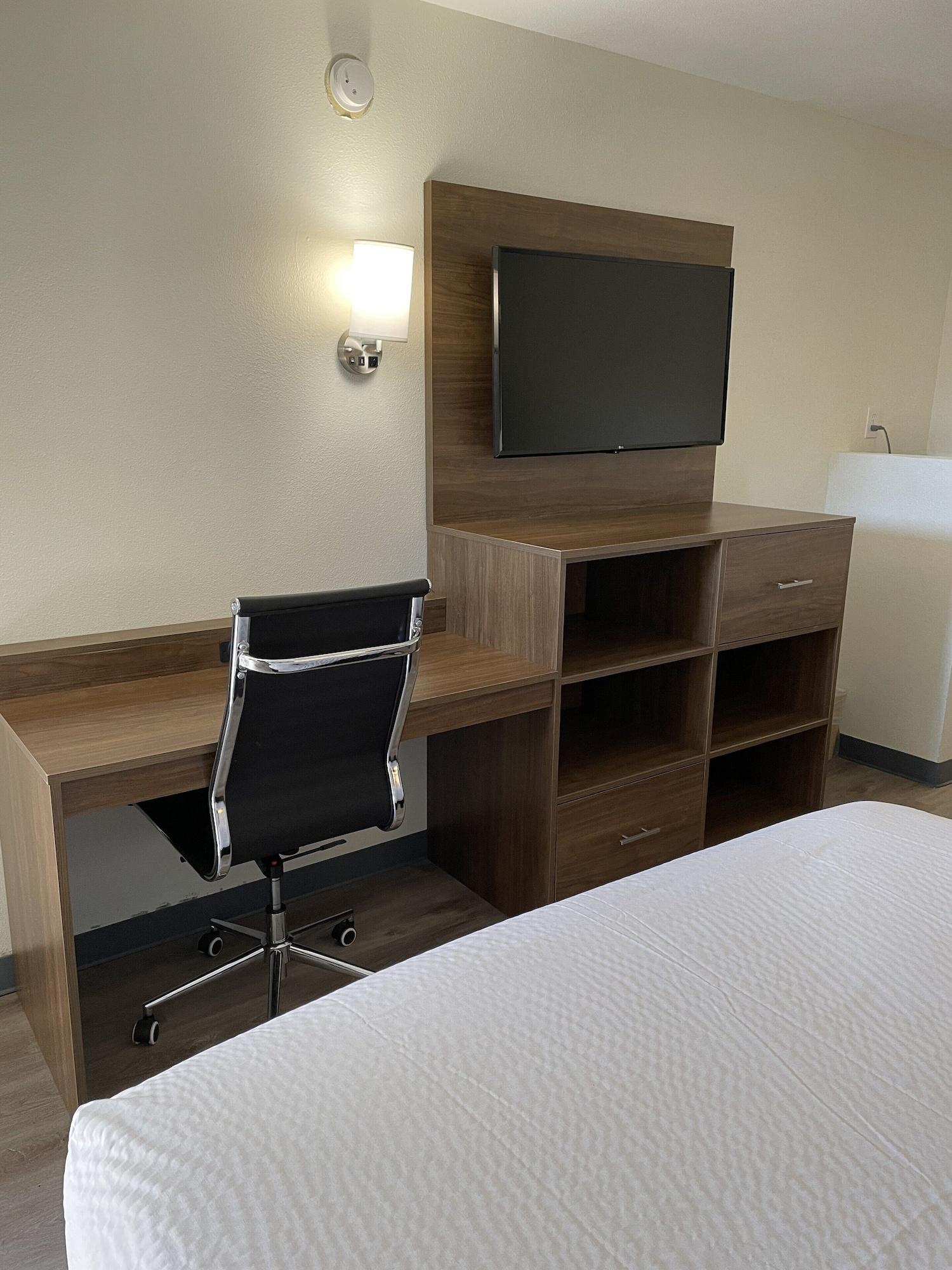 Baymont By Wyndham Biloxi - Ocean Springs Motel Екстериор снимка