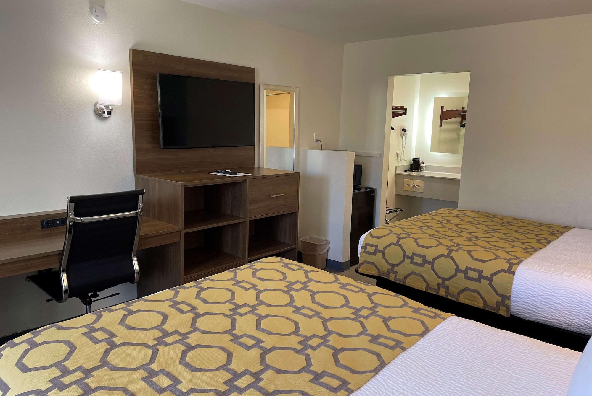 Baymont By Wyndham Biloxi - Ocean Springs Motel Екстериор снимка