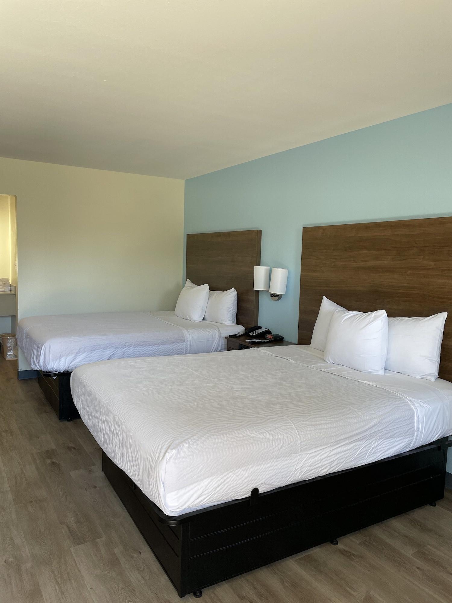 Baymont By Wyndham Biloxi - Ocean Springs Motel Екстериор снимка
