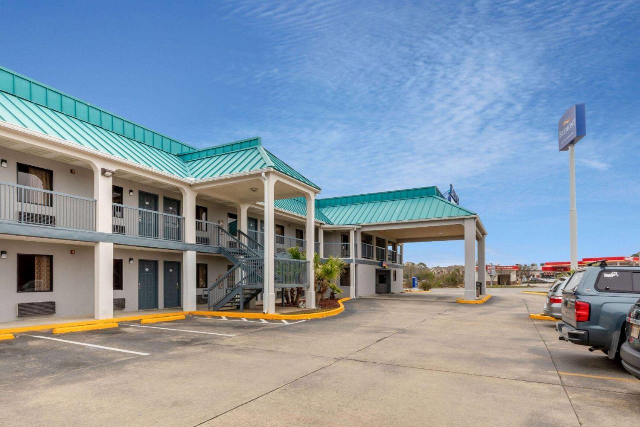 Baymont By Wyndham Biloxi - Ocean Springs Motel Екстериор снимка